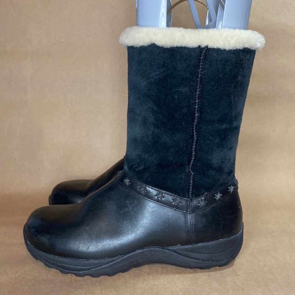 L.L.Bean Women’s 8.5 Suede Black Fur Lined Boots